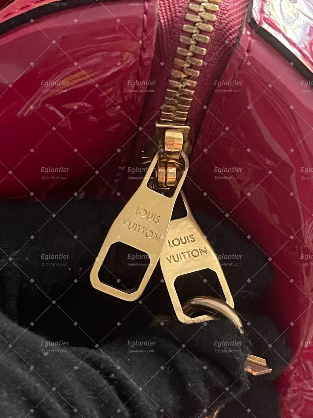 Louis Vuitton Speedy 30 Burgundy Patent Top Handle bag