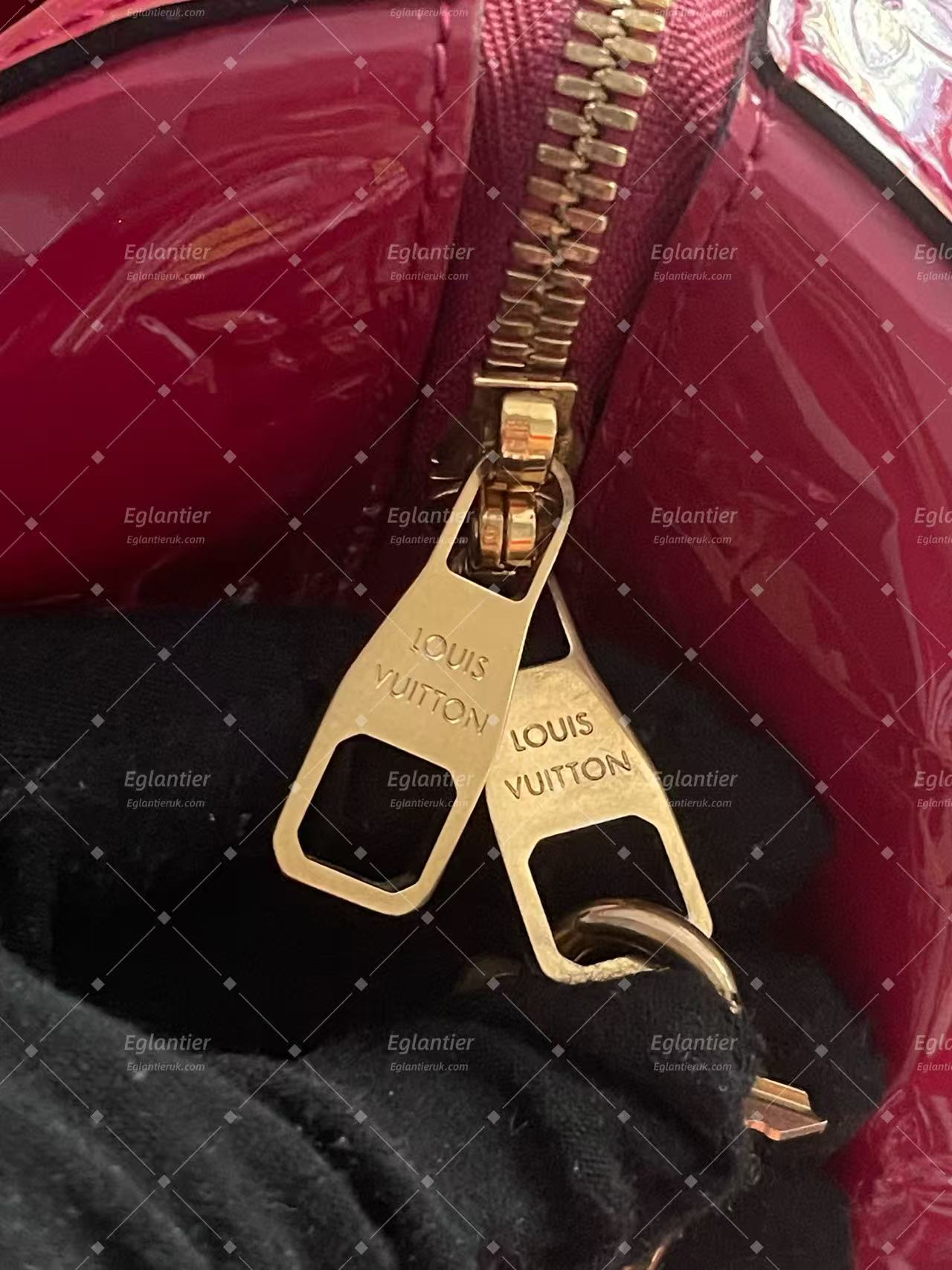 Louis Vuitton Speedy 30 Burgundy Patent Top Handle bag